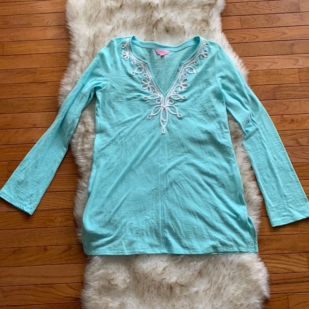 Lilly Pulitzer long sleeve top. Size medium